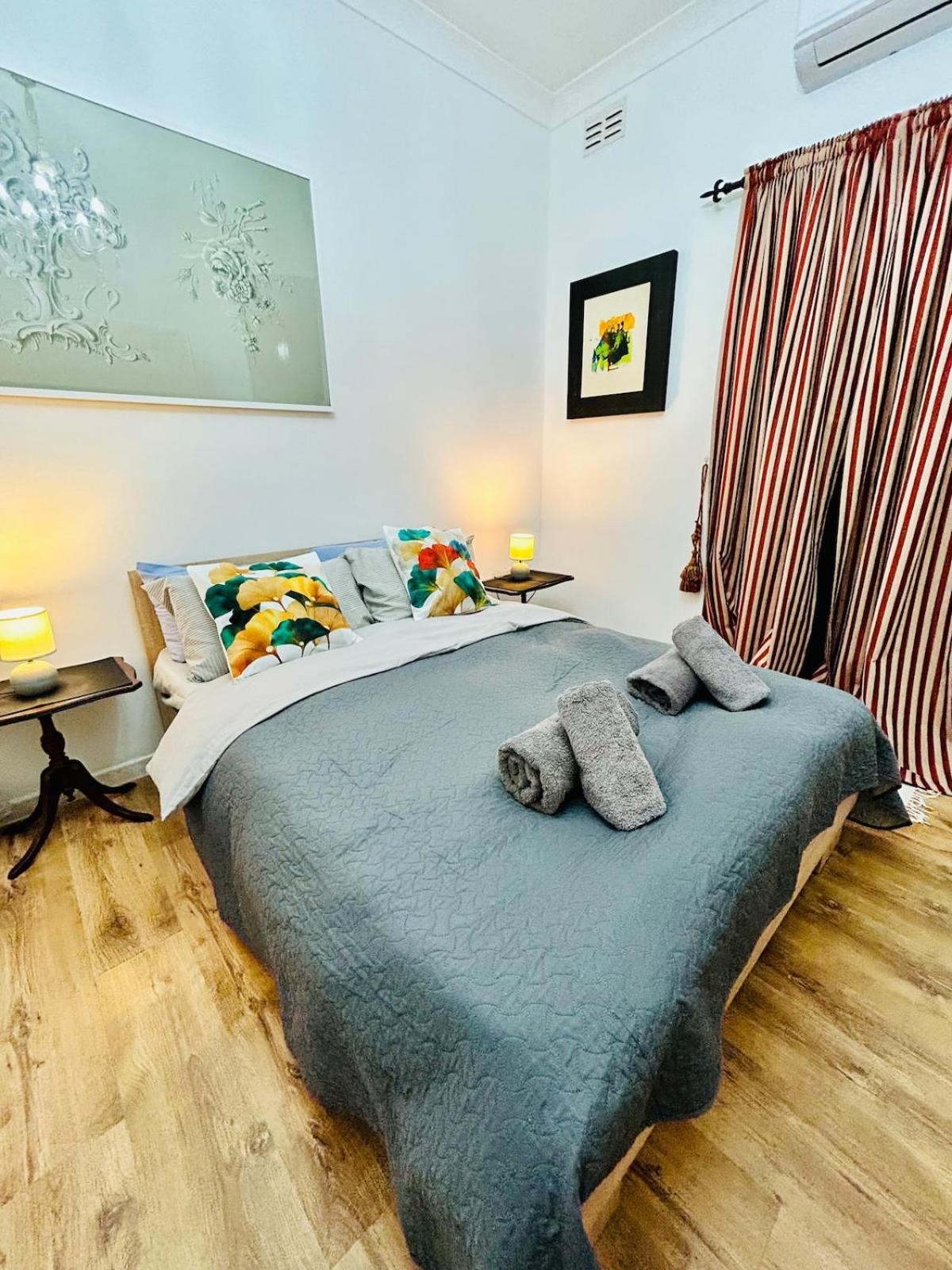 Homestay Meridian Spacious Wlk To St Julian's And Sliema Seafront, Balluta Bay