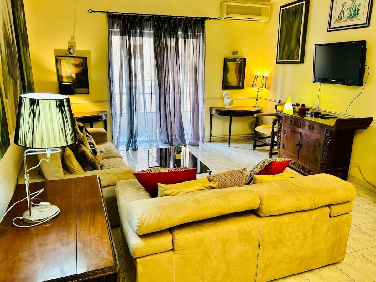 Meridian Spacious Wlk To St Julian's And Sliema Seafront, Balluta Bay Alloggio in famiglia